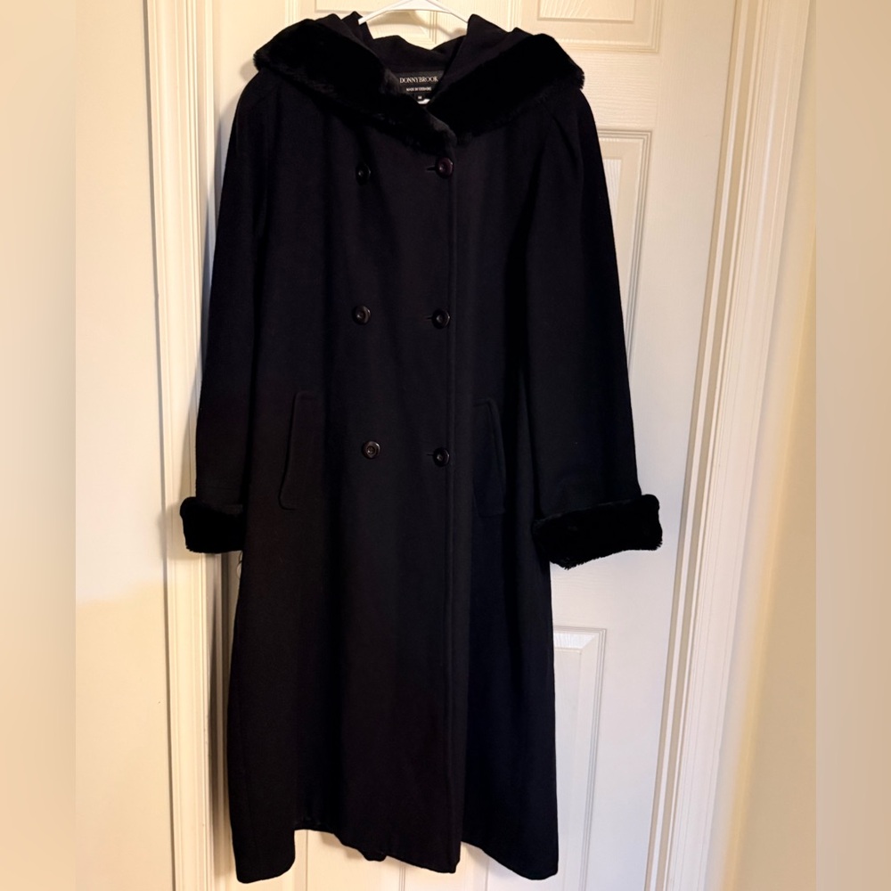 Donnybrook Women’s Vintage Wool Coat